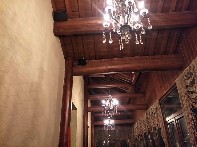 枕水碧波廊餐厅