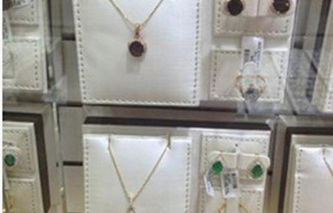 Mamiya Jewelers的图片