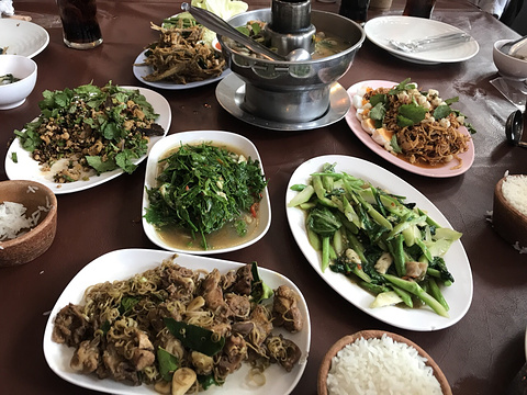 Bankhiangnam Restaurant