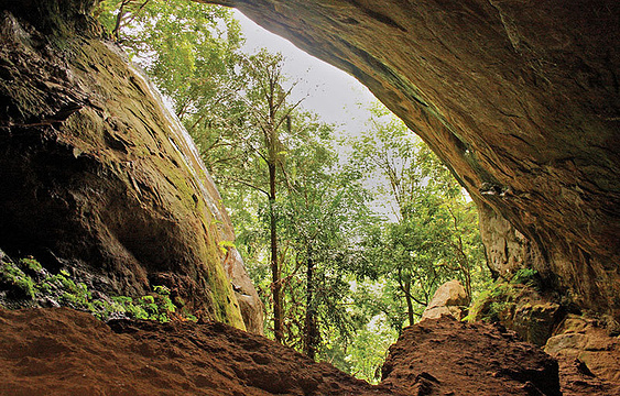 拉瓦纳埃勒洞窟旅游景点图片