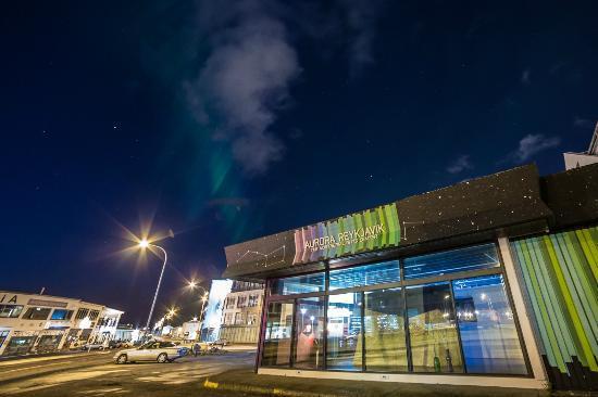 雷克雅未克北极光中心