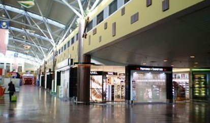 兰卡威国际机场免税店