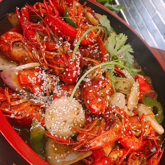 鸿姐老火锅(静安店)