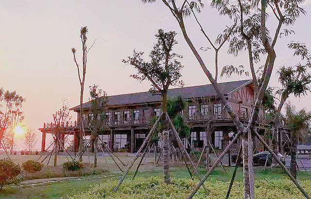 梁子湖东篱老屋生态庄园