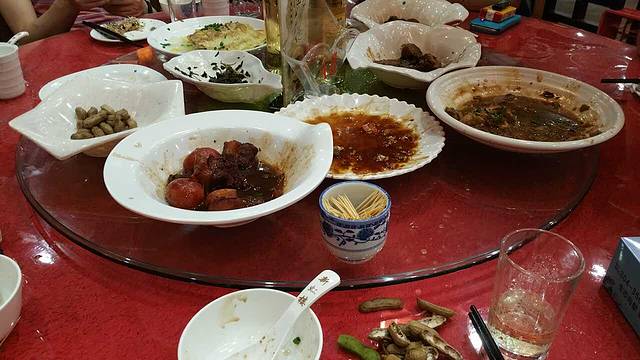 新虹楼饭庄(崇明店)