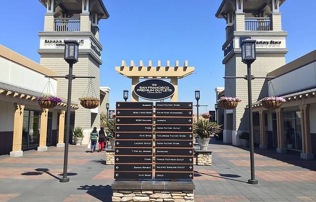 旧金山奥特莱斯
