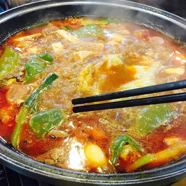 彭记铁锅肥肠(东四总店)