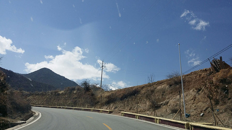 滇藏公路的图片