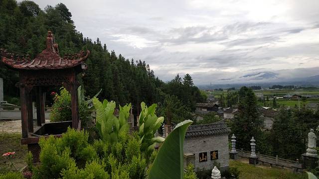 爱国灵山寺