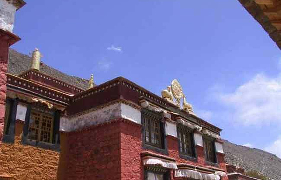 热拉雍仲林寺旅游景点图片