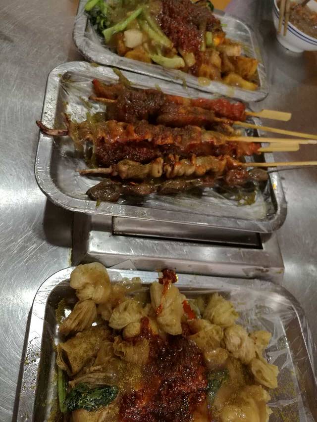 任记炸串·肉夹馍(三只小猪)