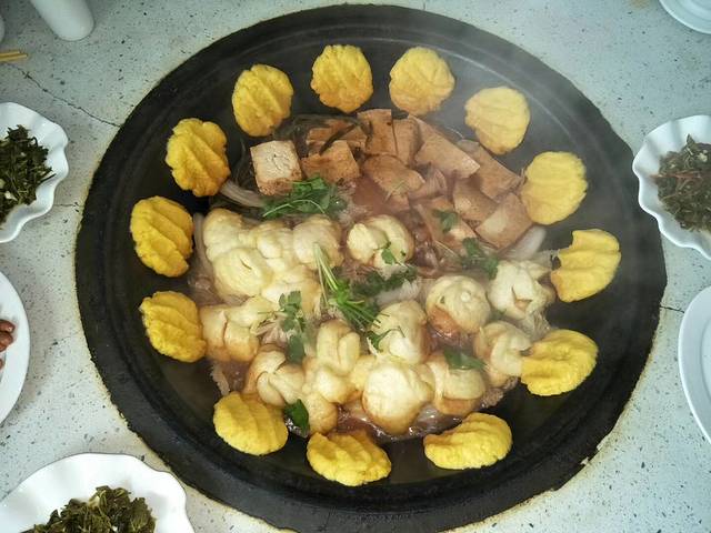 北京王成农家餐厅灶台鱼