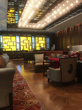 天津生态城世茂希尔顿酒店·央吧的图片