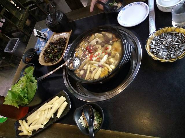 珍菌园·野生菌主题餐厅(告庄店)