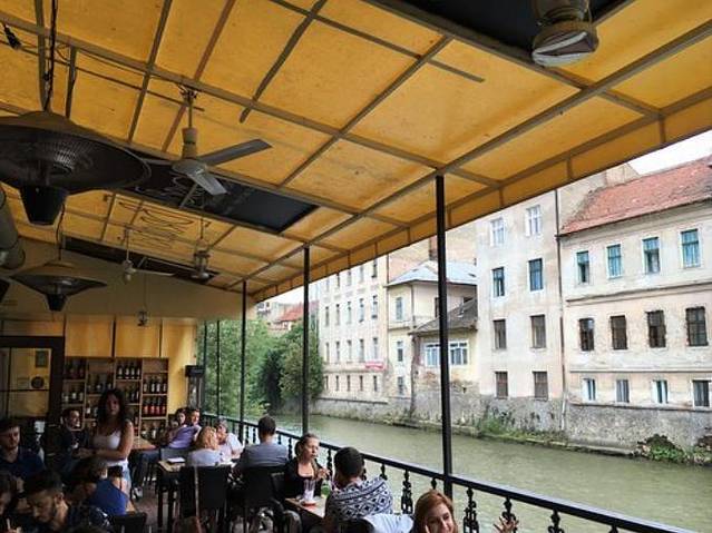 Bricks - Meating Point