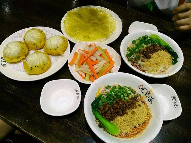 张氏·宽窄巷(财富中心店)