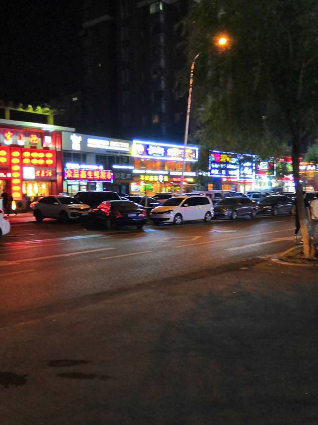 亚泰超市(樱花苑店)