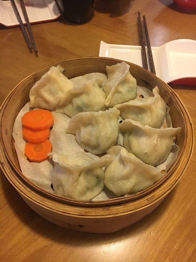 新兴园饺子馆(世纪广场店)