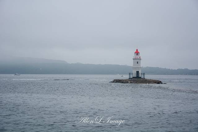 托卡列夫斯基灯塔