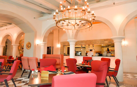 Favola Italian Restaurant旅游景点图片