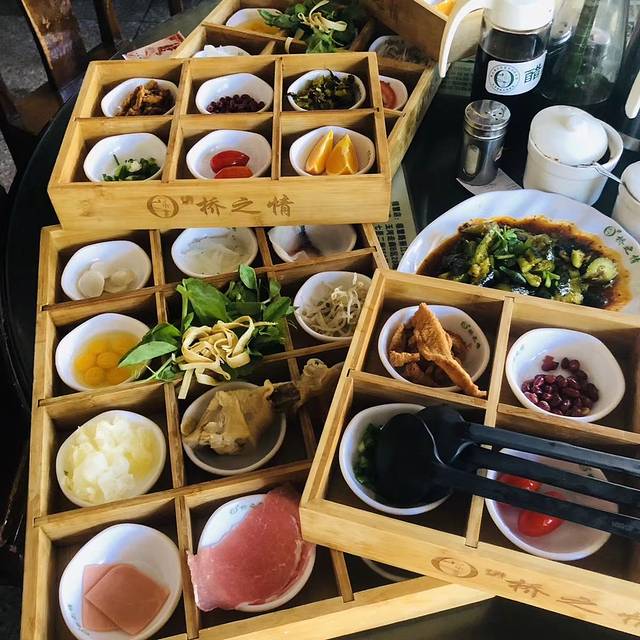 桥之情正宗蒙自过桥米线 26年老店