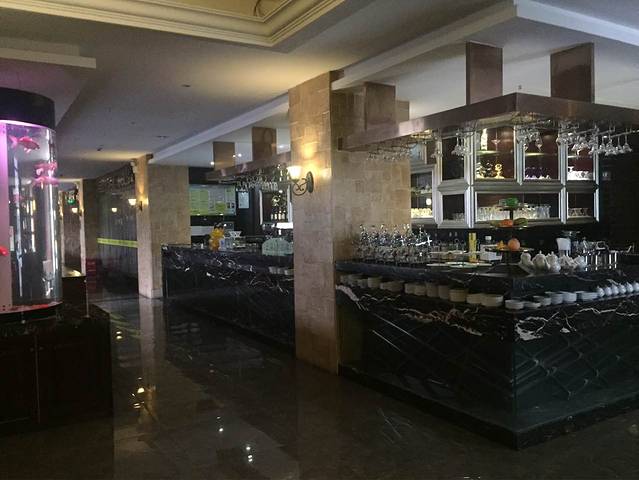 上岛咖啡(黄梅店)