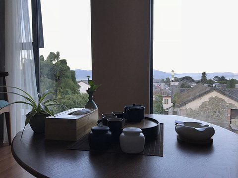 大理古城红龙井酒店·下午茶餐厅旅游景点图片