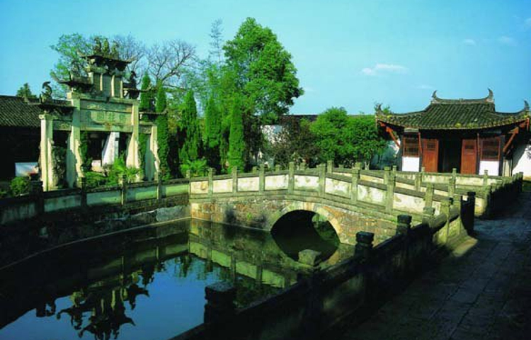 江西洪崖书画院