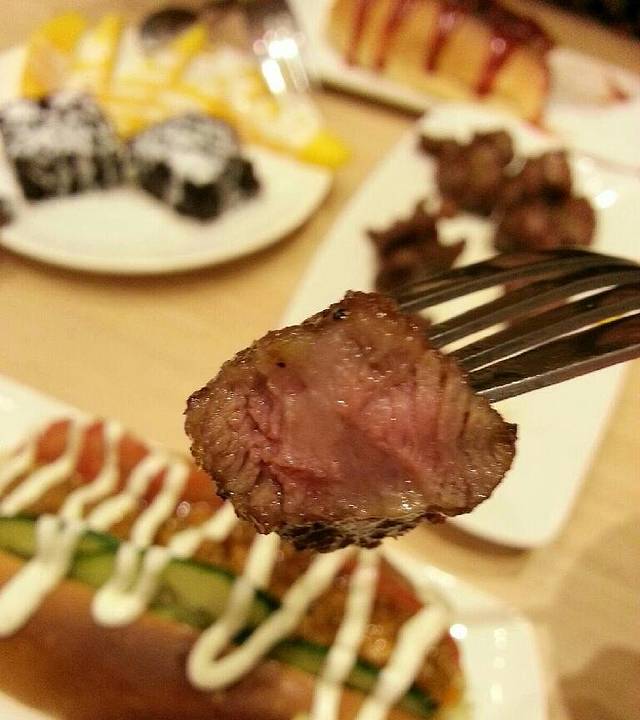 传记潮发牛肉店(长兴总店)