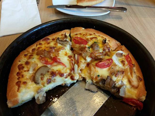 必胜客(英德店)