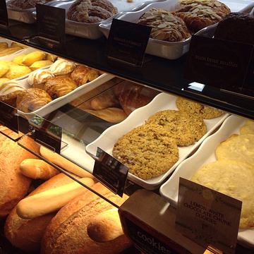 LA Madeleine French Bakery