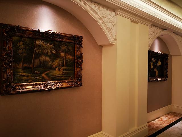 蓝鲸大厦餐饮部