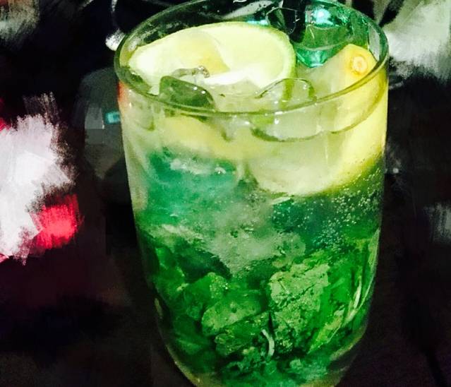 四姑娘山嘉绒传统土火锅