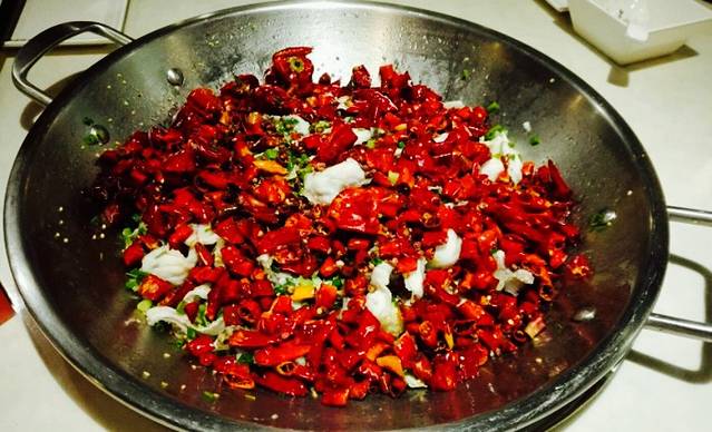 皇中百岁鱼(体育馆店)