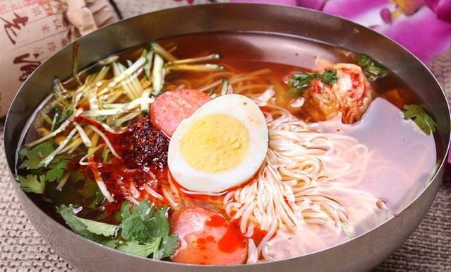 江城老二烧烤城(六经街店)