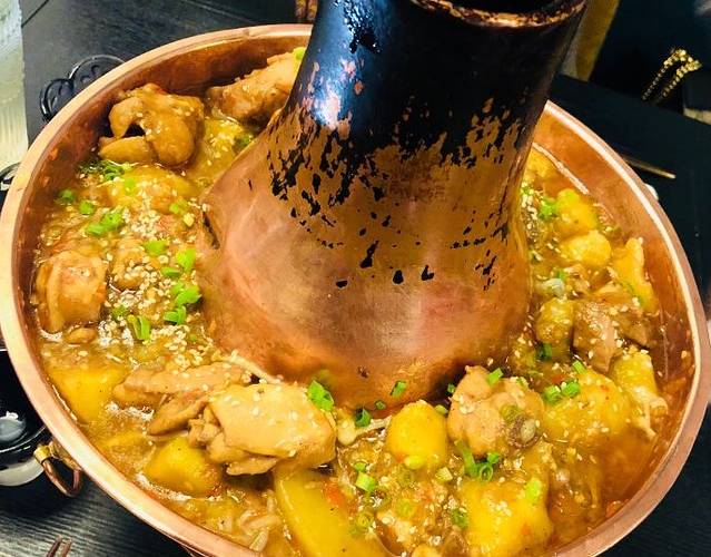 火燒雲傣家菜·绿野幻境云(静安店)