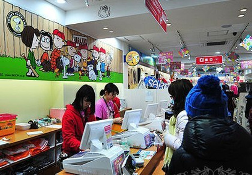 史努比镇店原宿旅游景点图片