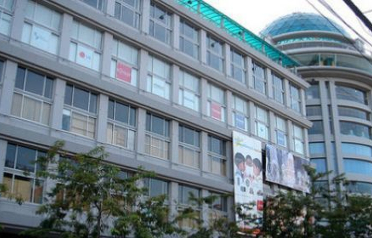 苏利亚购物中心