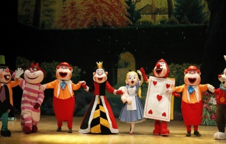 丑小鸭亲子剧场