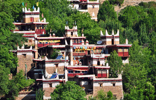 山东聊城旅游景点大全排名 23281a5bd9405c5a6a2efd177acdd568.jpg_r_640x640_ef7ccca7.jpg