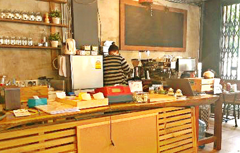 Baan ThaTien Cafe