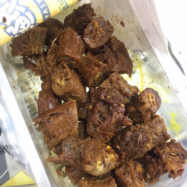 周黑鸭(武汉江岸区汉口城市广场店)