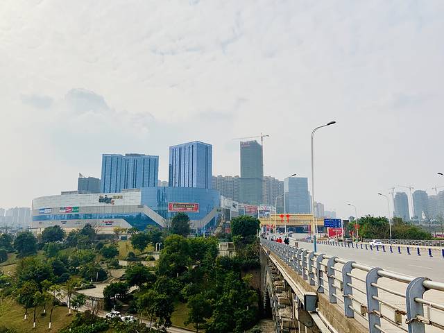 星巴克(泸州摩尔国际广场)