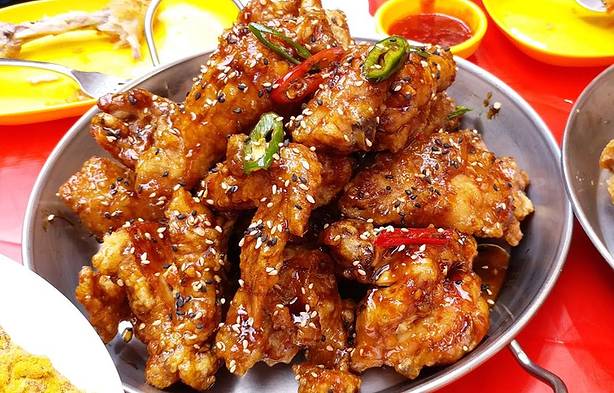 bhc CHICKEN(明洞店)