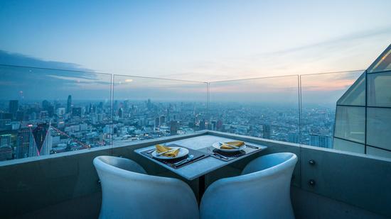 彩虹云霄酒店76&78层国际自助餐