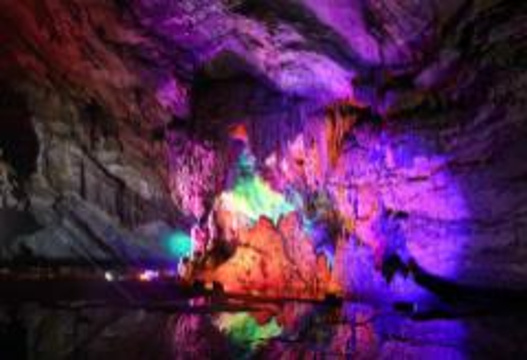 紫霞岩旅游景点图片