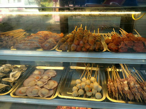 亚龙湾东榕美食小吃街旅游景点图片