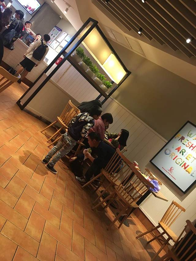 肯德基(湘潭新华隆店)