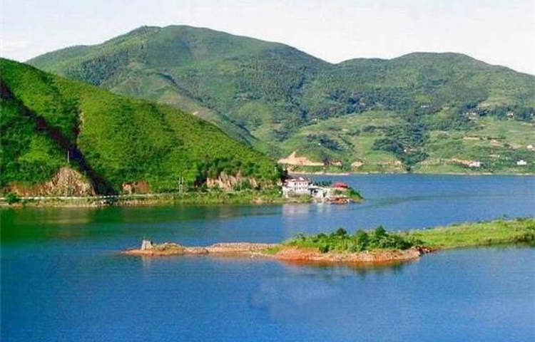 上饶大坳枫泽湖风景区