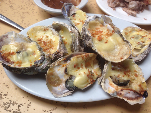 Tatoy's Manokan and Seafoods